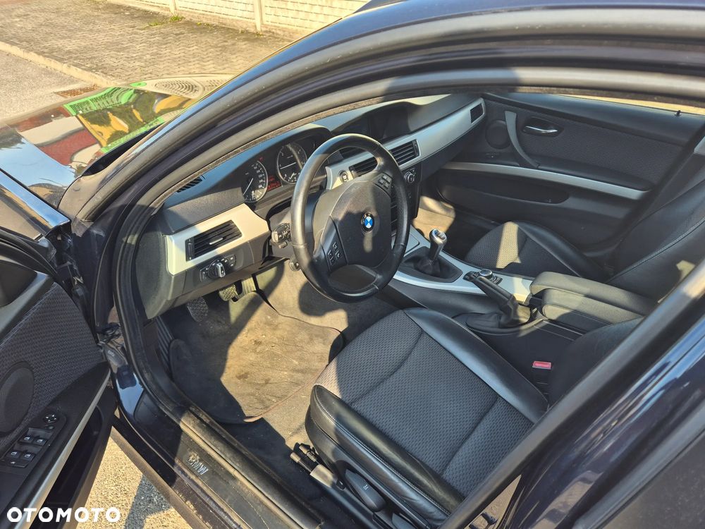 BMW Seria 3 318d DPF Edition Exclusive - 10