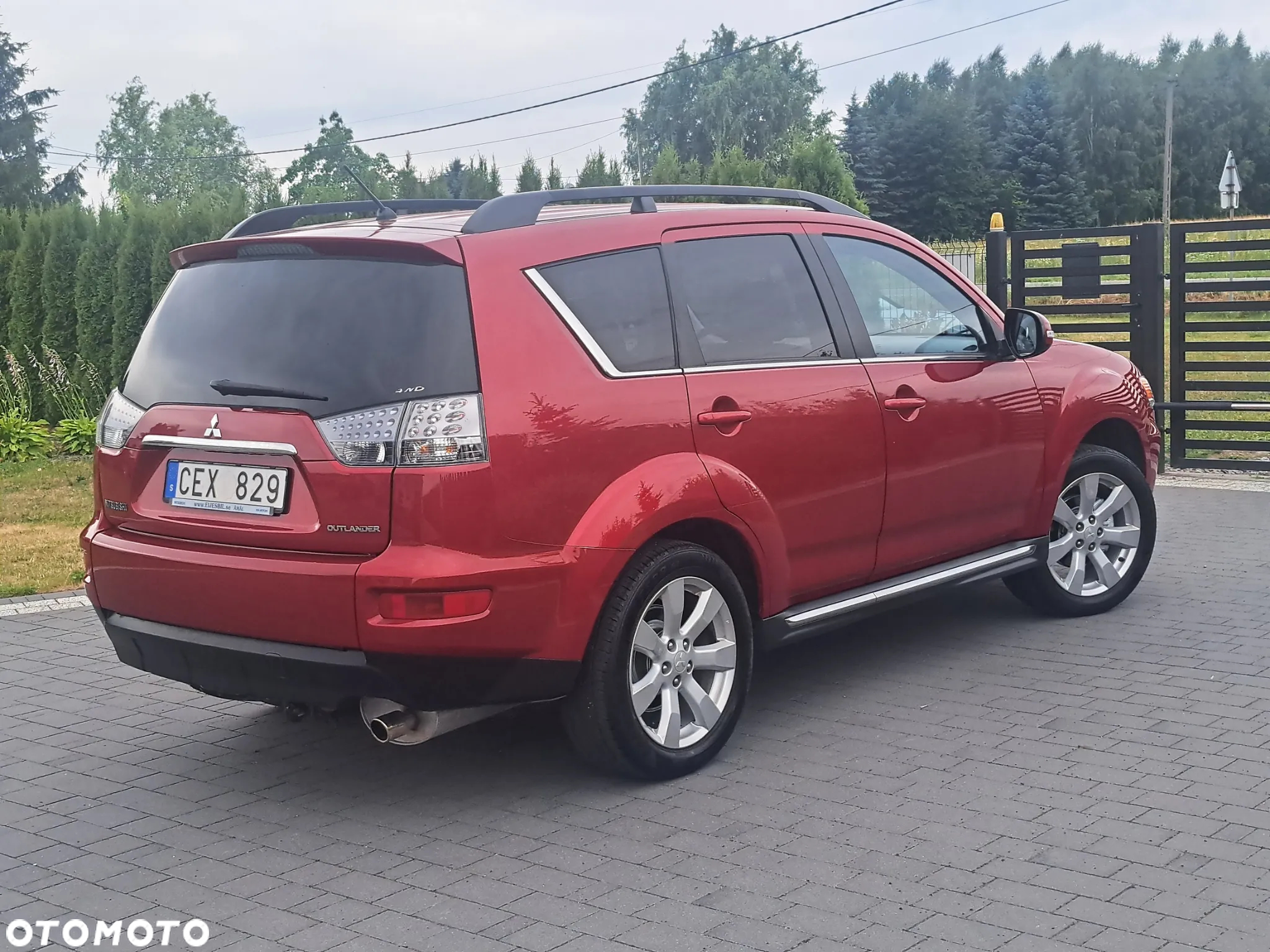 Mitsubishi Outlander - 13