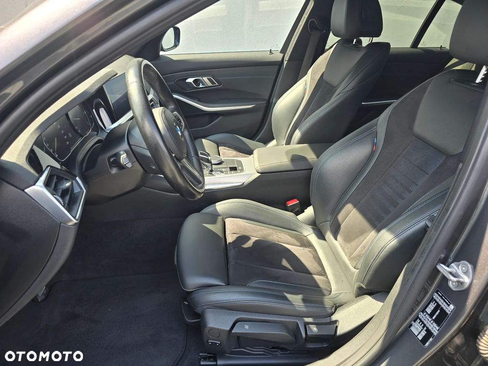BMW Seria 3 318d M Sport - 8