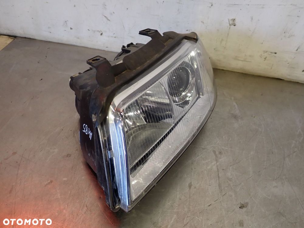 LAMPA LEWA PRZEDNIA SOCZEWKA AUDI A4 B5 - 8