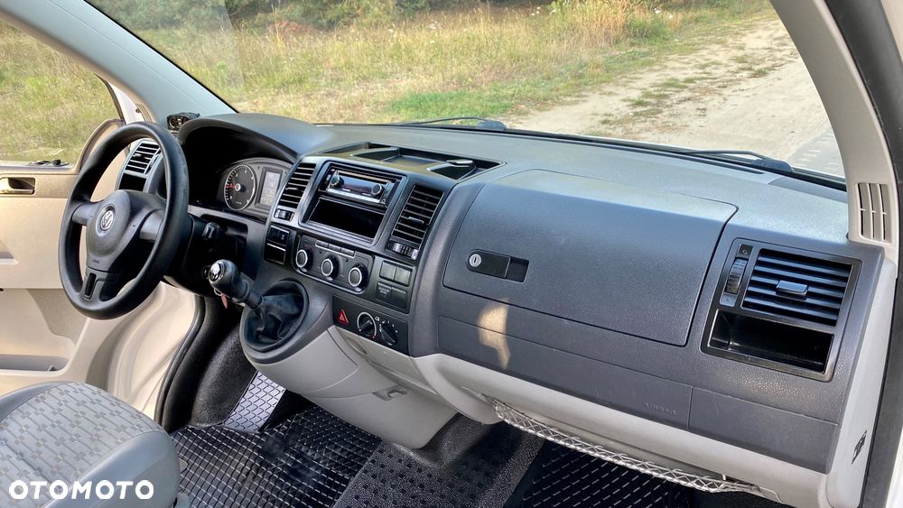 Volkswagen Transporter - 9