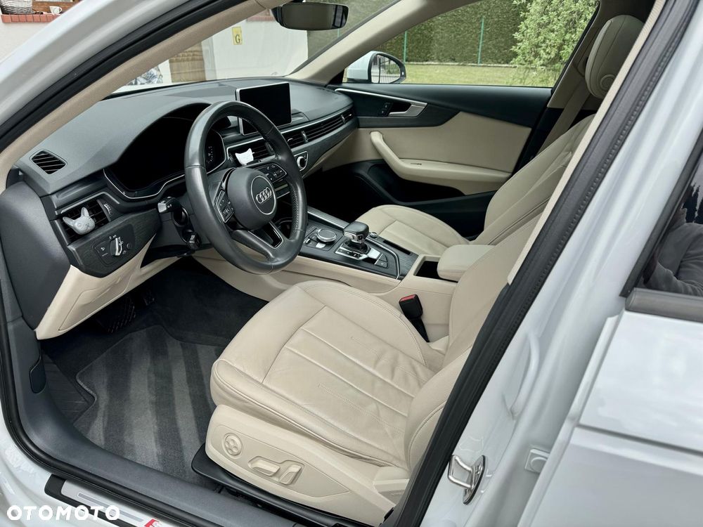 Audi A4 Limousine - 16
