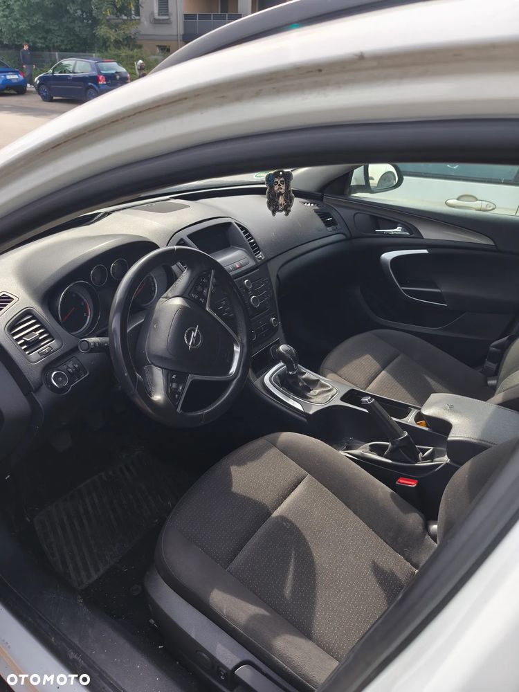 Opel Insignia 2.0 CDTI - 10