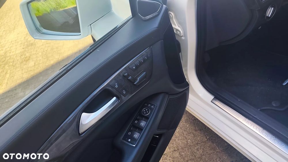 Mercedes-Benz CLS 350 CDI 4-Matic BlueEff - 7