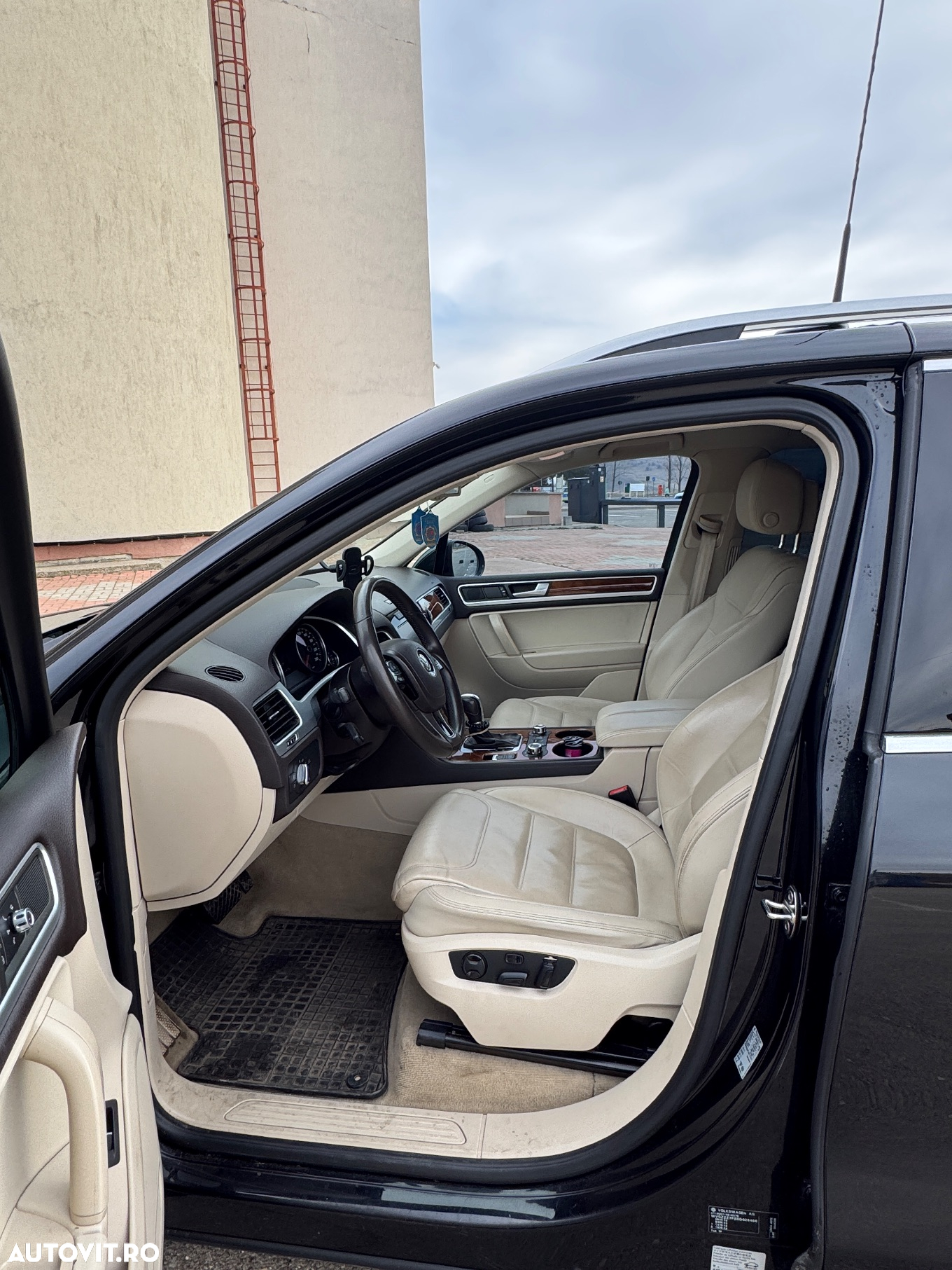 Volkswagen Touareg 3.0 V6 TDI BMT - 10