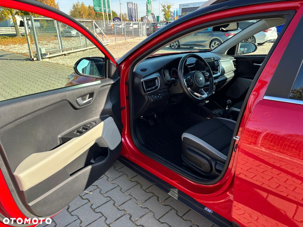Kia Stonic 1.2 L Business Line - 13