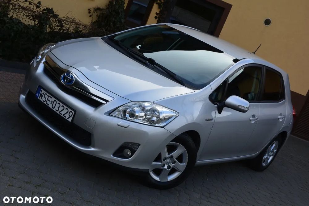 Toyota Auris 1.8 HSD Prestige NAVI - 1