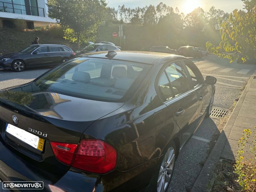 BMW 320 d Pack M - 7