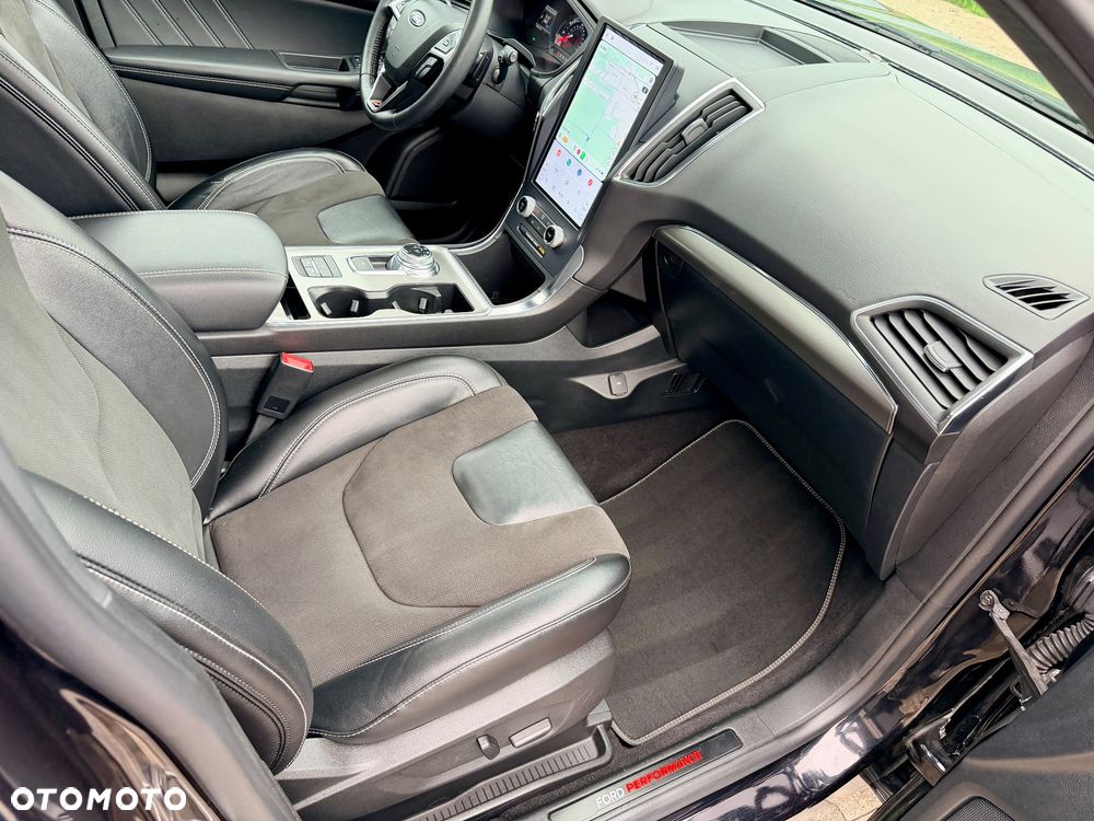 Ford Edge - 34