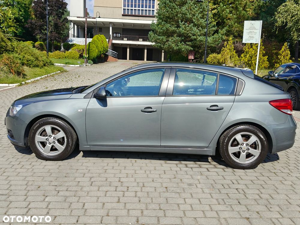 Chevrolet Cruze 1.6 LT - 20
