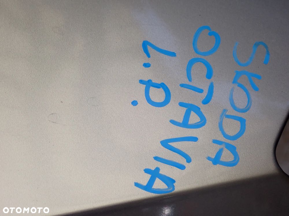 SKODA OCTAVIA III SEDAN KOD LAKIERU LA7W - ZDERZAK PRZÓD +MASKA +BŁOTNIK LEWY / PRAWY -  DRZWI LEWY /PRAWY PRZÓD /TYŁ - ZDERZAK TYŁ - 21