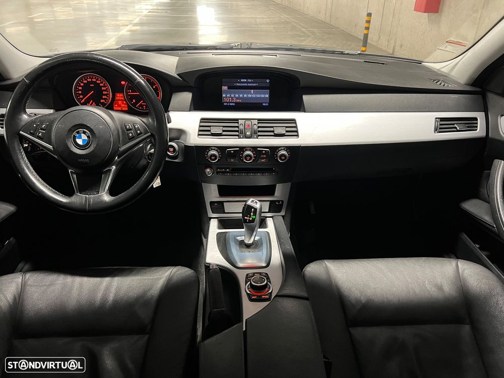 BMW 520 dA Touring - 11