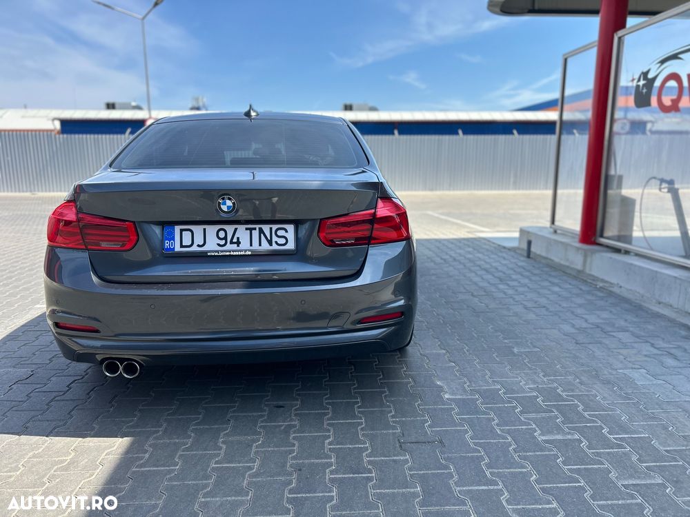 BMW Seria 3 320d Touring Aut. Sport Line - 2