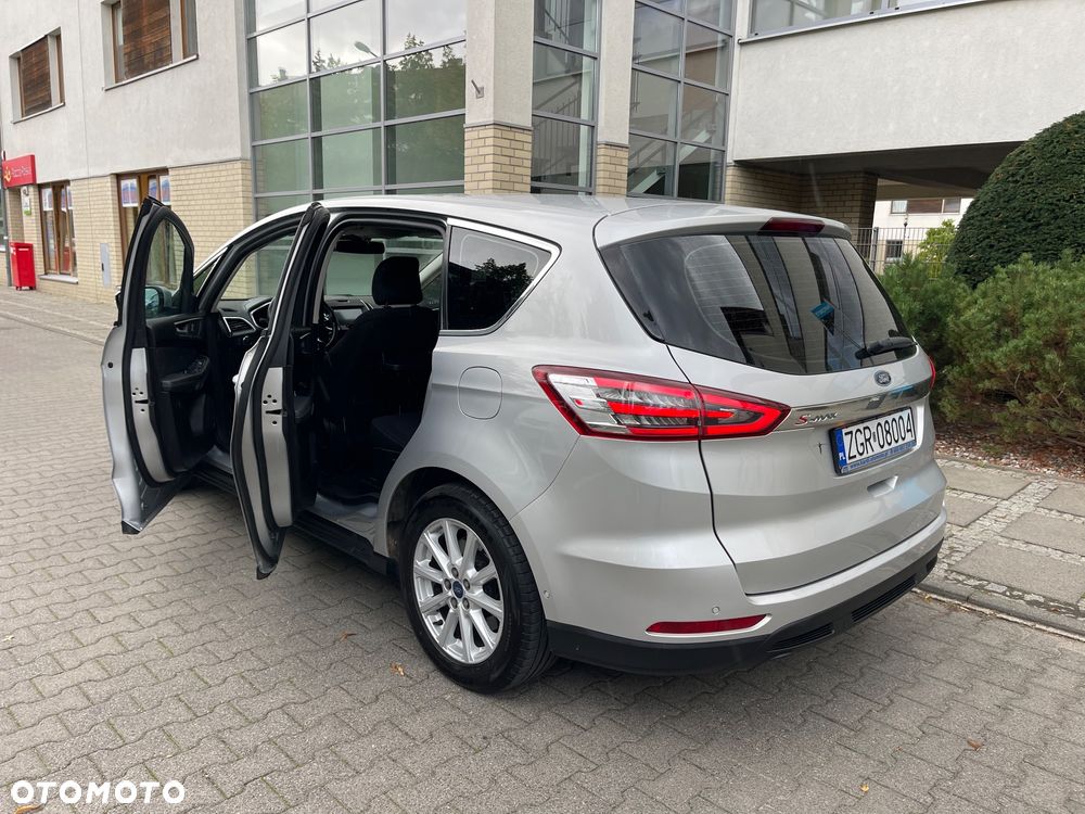 Ford S-Max - 14
