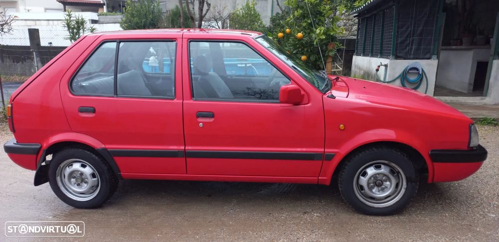 Nissan Micra 1.0 - 5