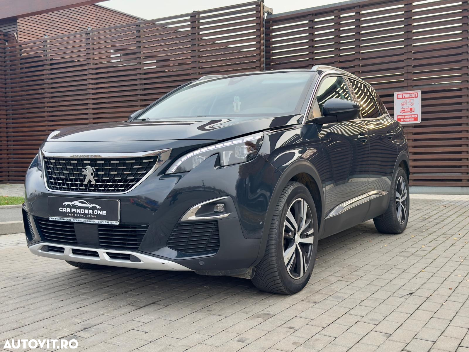 Peugeot 3008 1.5 BlueHDI S&S EAT8 Allure - 2