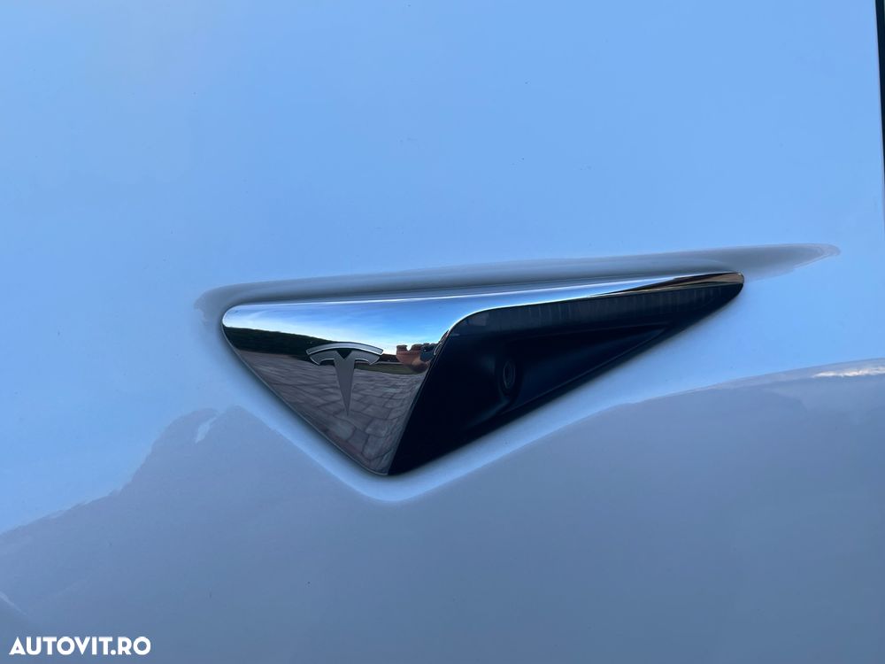 Tesla Model 3 Langstreckenbatterie Allradantrieb Dual Motor - 29