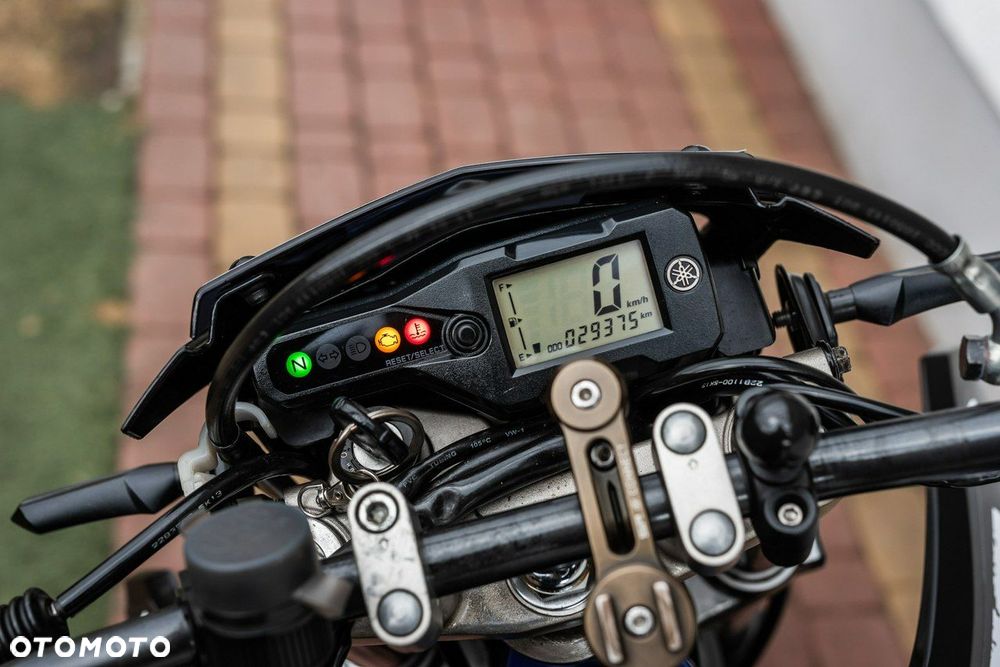 Yamaha WR - 9