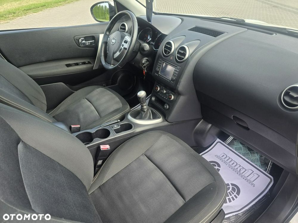 Nissan Qashqai+2 - 24