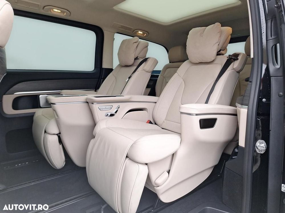 Mercedes-Benz V - 12