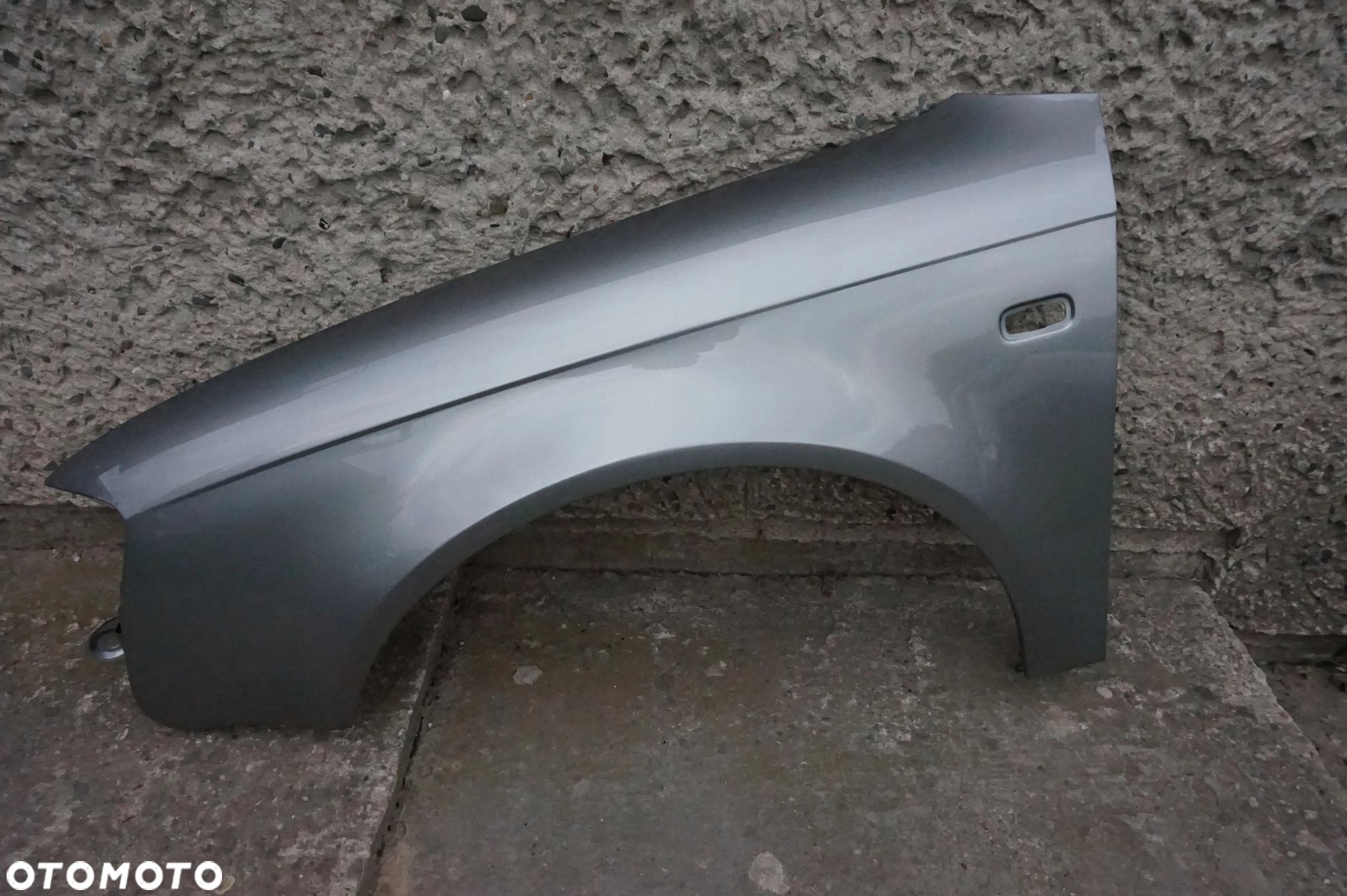 BŁOTNIK PRZEDNI LEWY AUDI A4 B7 LY7Q 04/07r - 1