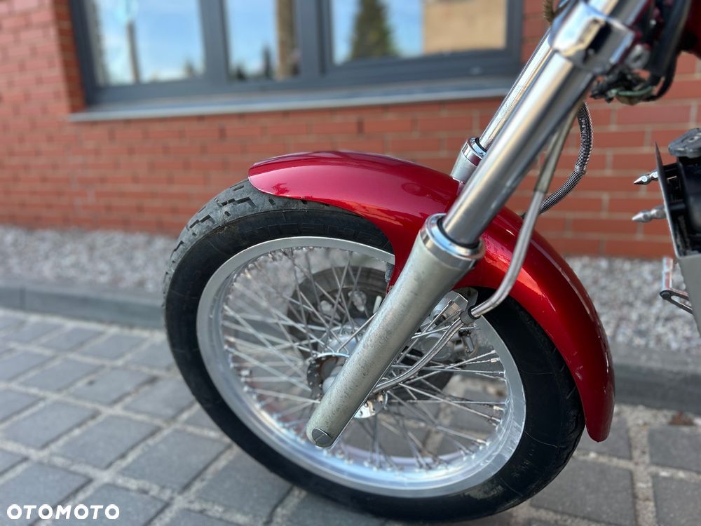 Suzuki Intruder - 11