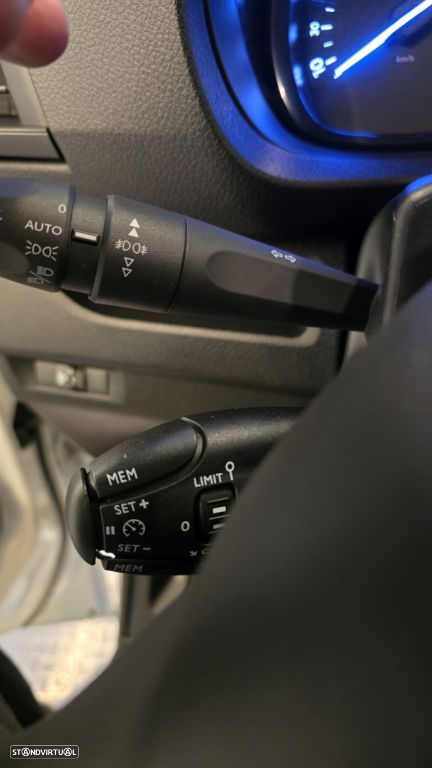 Peugeot Expert 2.0 BlueHDi L2H1 Semi-Vidrado - 25