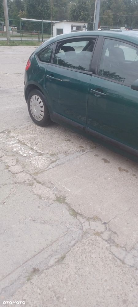 Citroën C4 1.6 16V Confort - 3