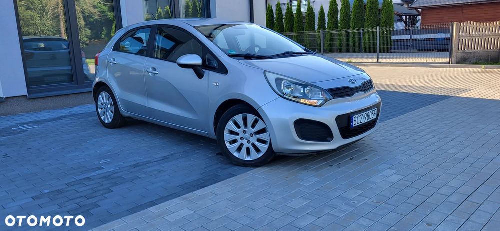 Kia Rio 1.2 Attract - 2