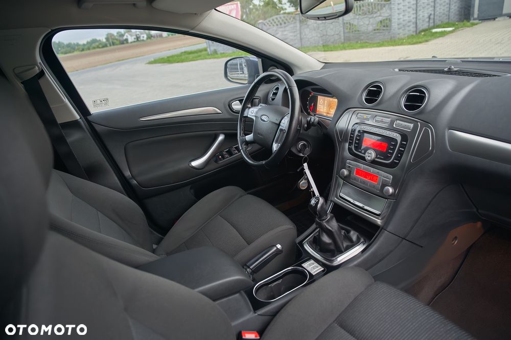 Ford Mondeo 2.0 Viva Titanium - 35