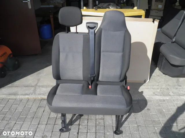 FOTEL ŁAWKA RENAULT MASTER IV 2022r