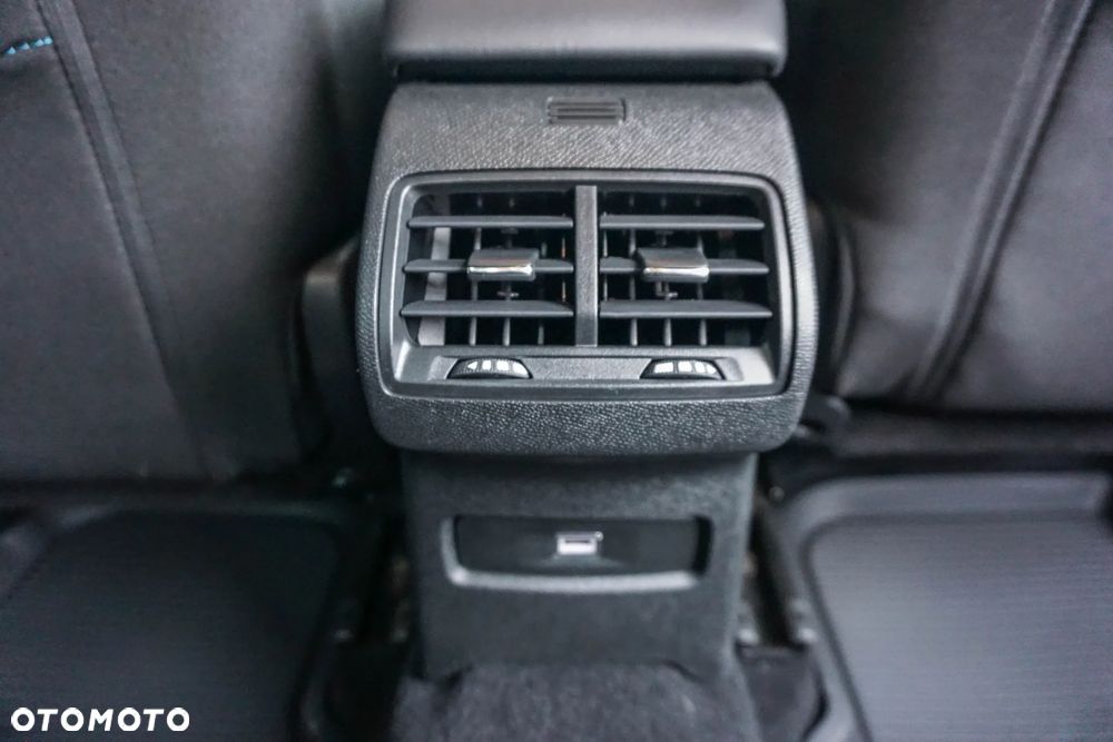 Citroën C4X 1.2 PureTech Plus S&S EAT8 - 30