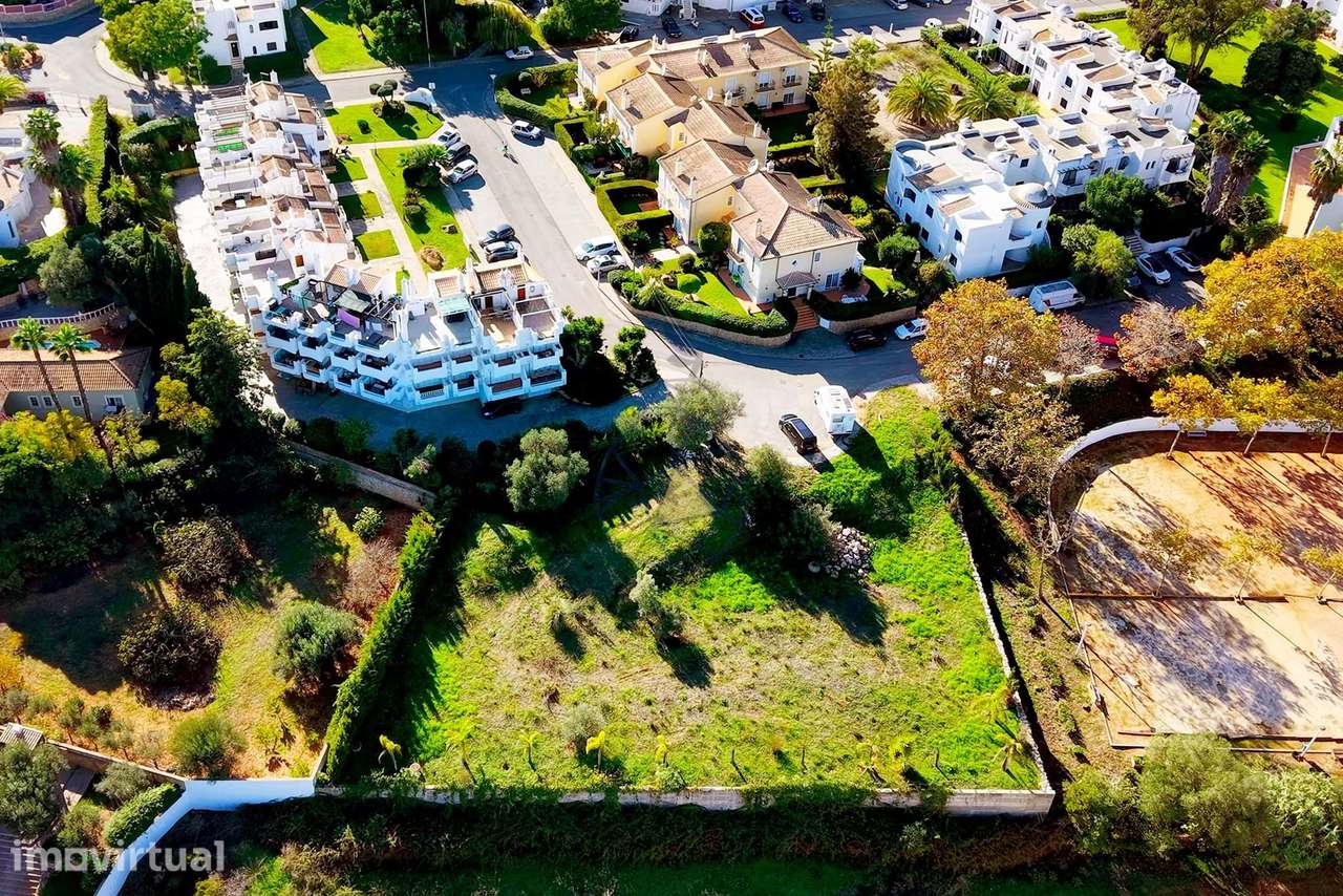 Terreno urbano para construção , com Projeto  para moradia de Luxo em - Grande imagem: 3/30