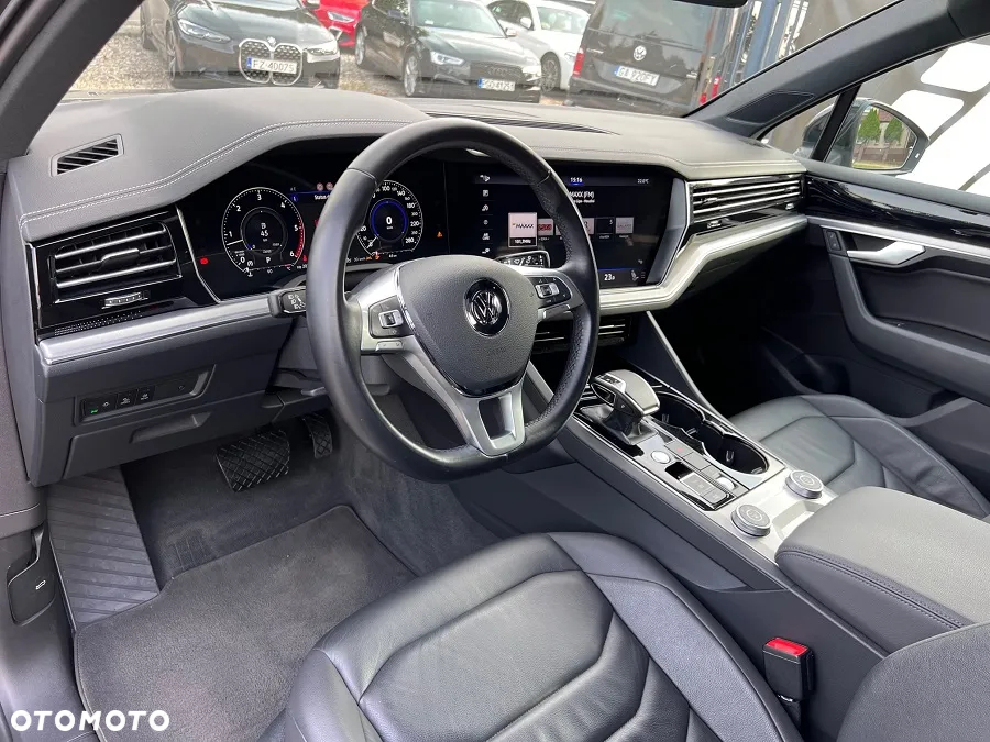 Volkswagen Touareg 3.0 V6 TDI 4Motion DPF Automatik R-Line - 12