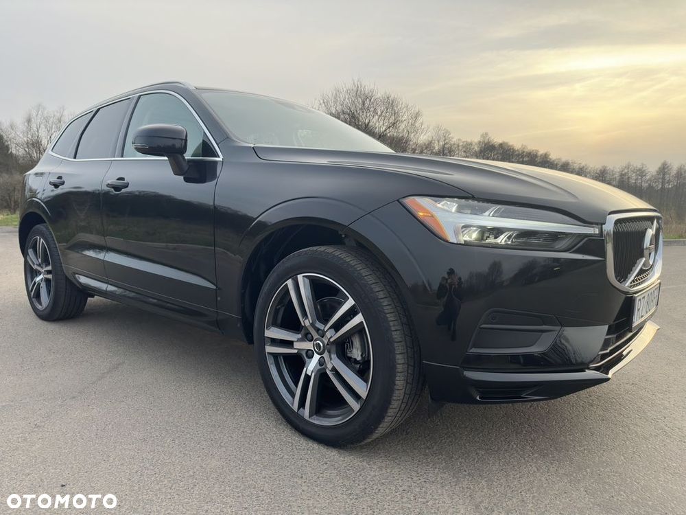 Volvo XC 60 T5 Momentum Pro - 9