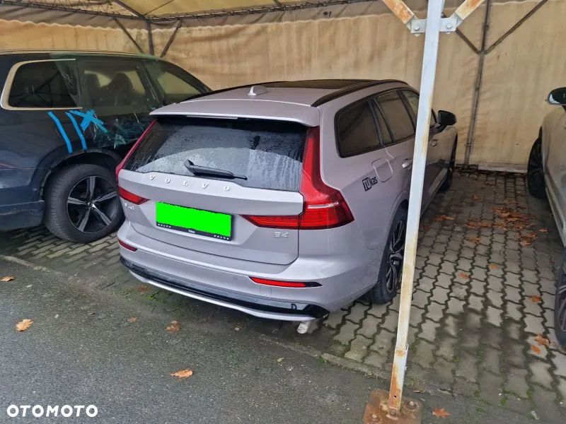 Volvo V60 B4 D Plus Dark - 3
