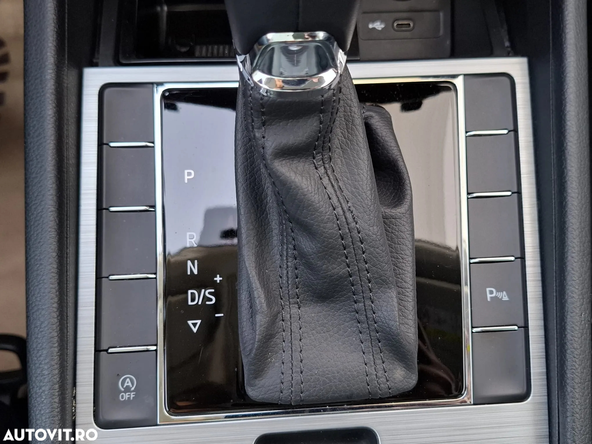 Skoda Superb 2.0 TDI DSG Ambition - 17