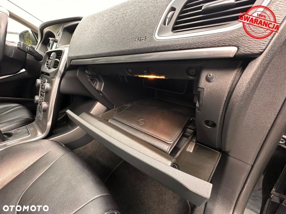 Volvo V40 D2 Drive-E R-Design Kinetic - 28