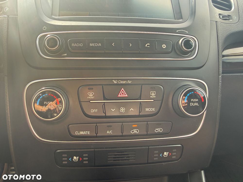 Kia Sorento 2.2 CRDI M - 15