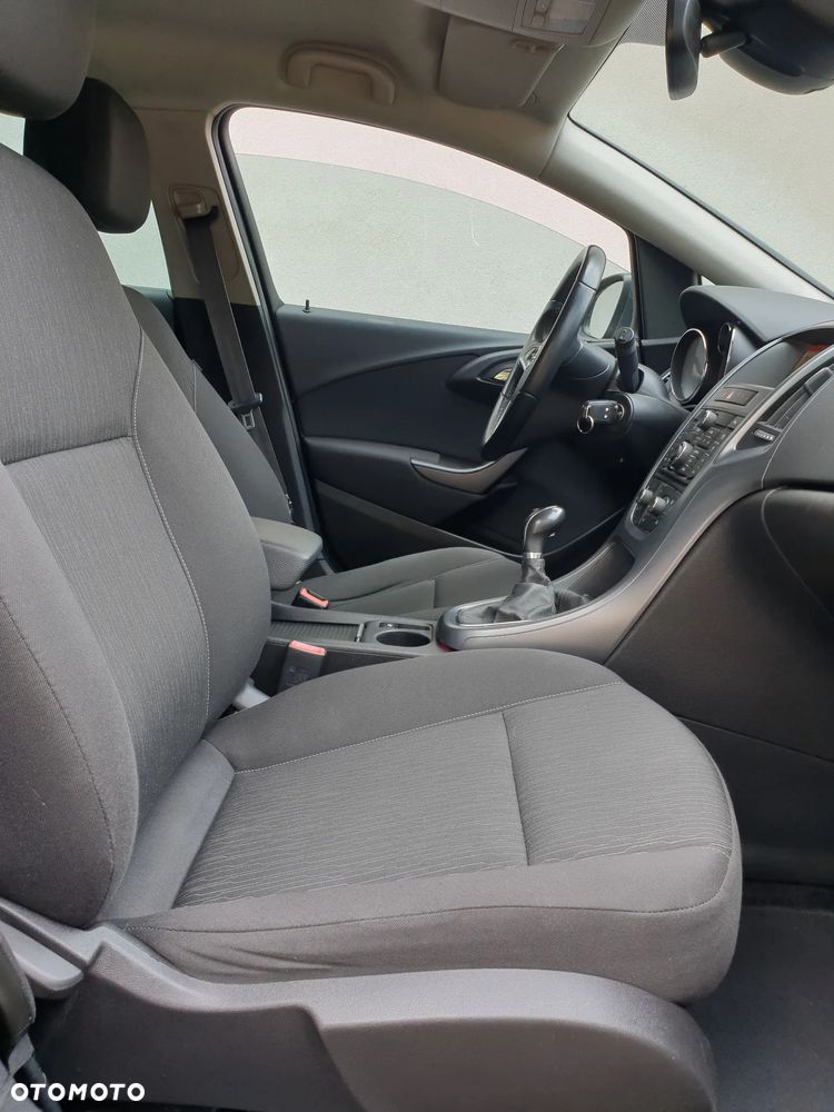 Opel Astra 1.4 Turbo Cosmo - 32