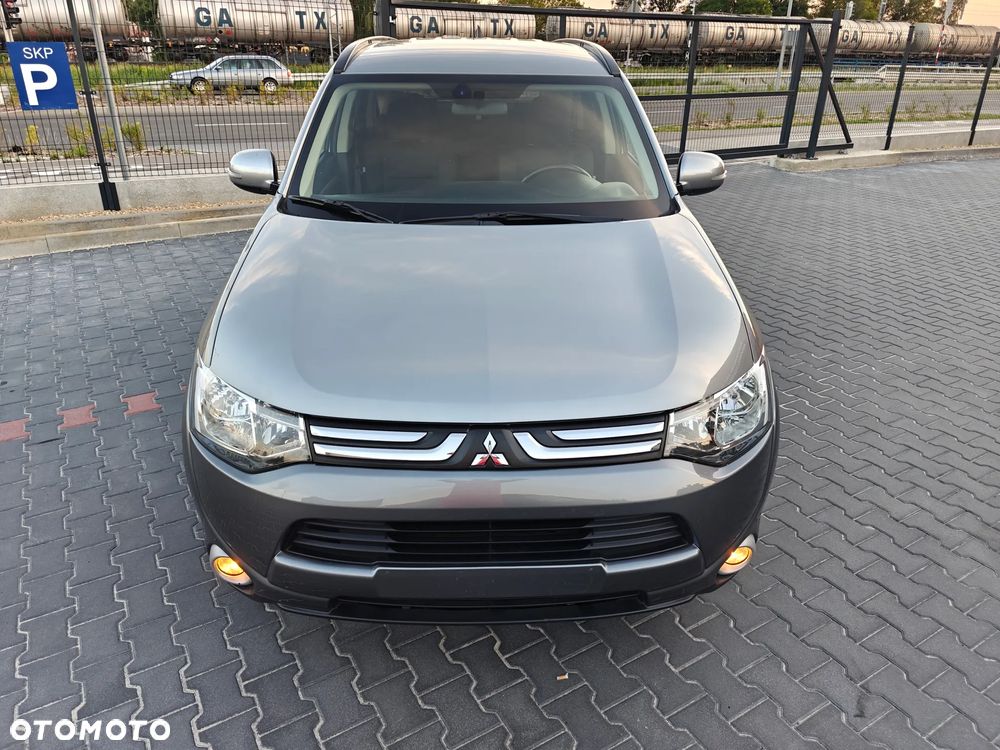 Mitsubishi Outlander 2.2 DI-D 2WD Invite - 9