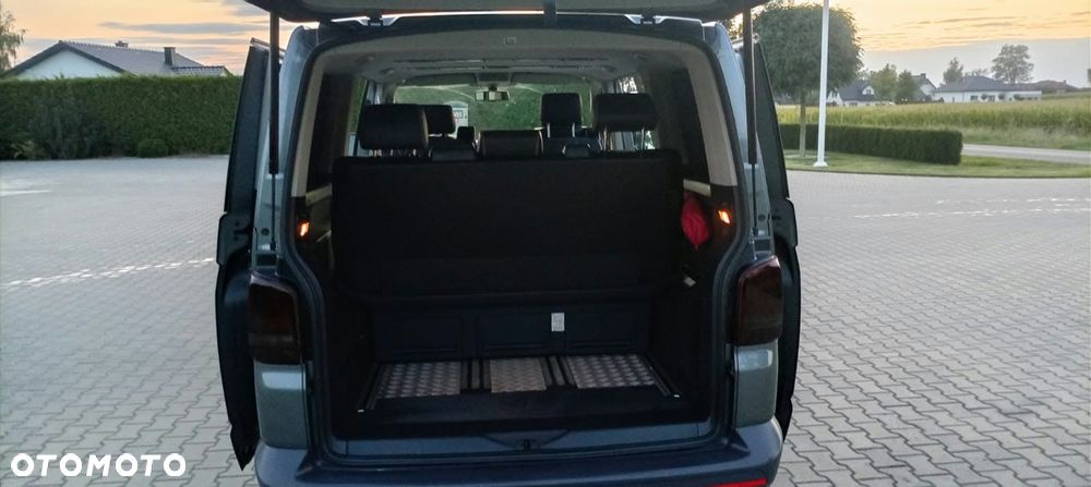 Volkswagen Multivan - 9