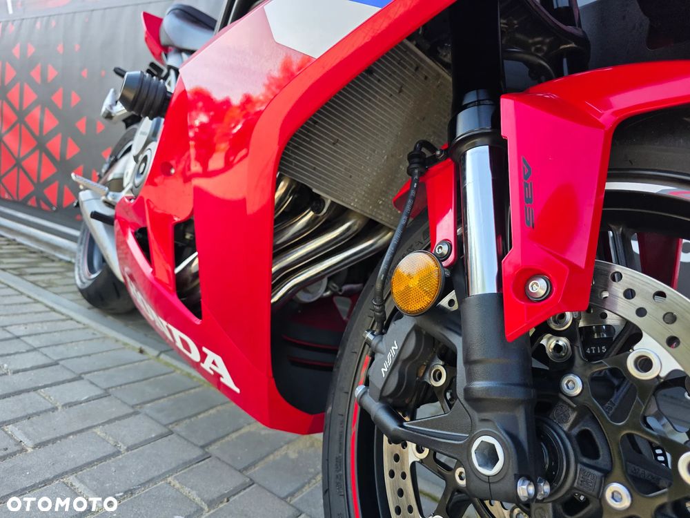 Honda CBR - 18