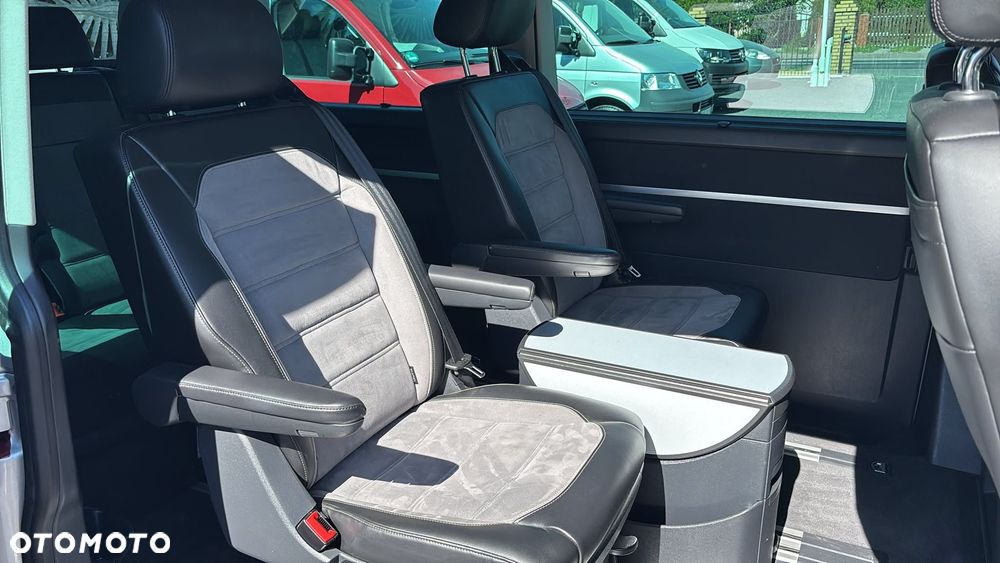 Volkswagen Multivan - 30