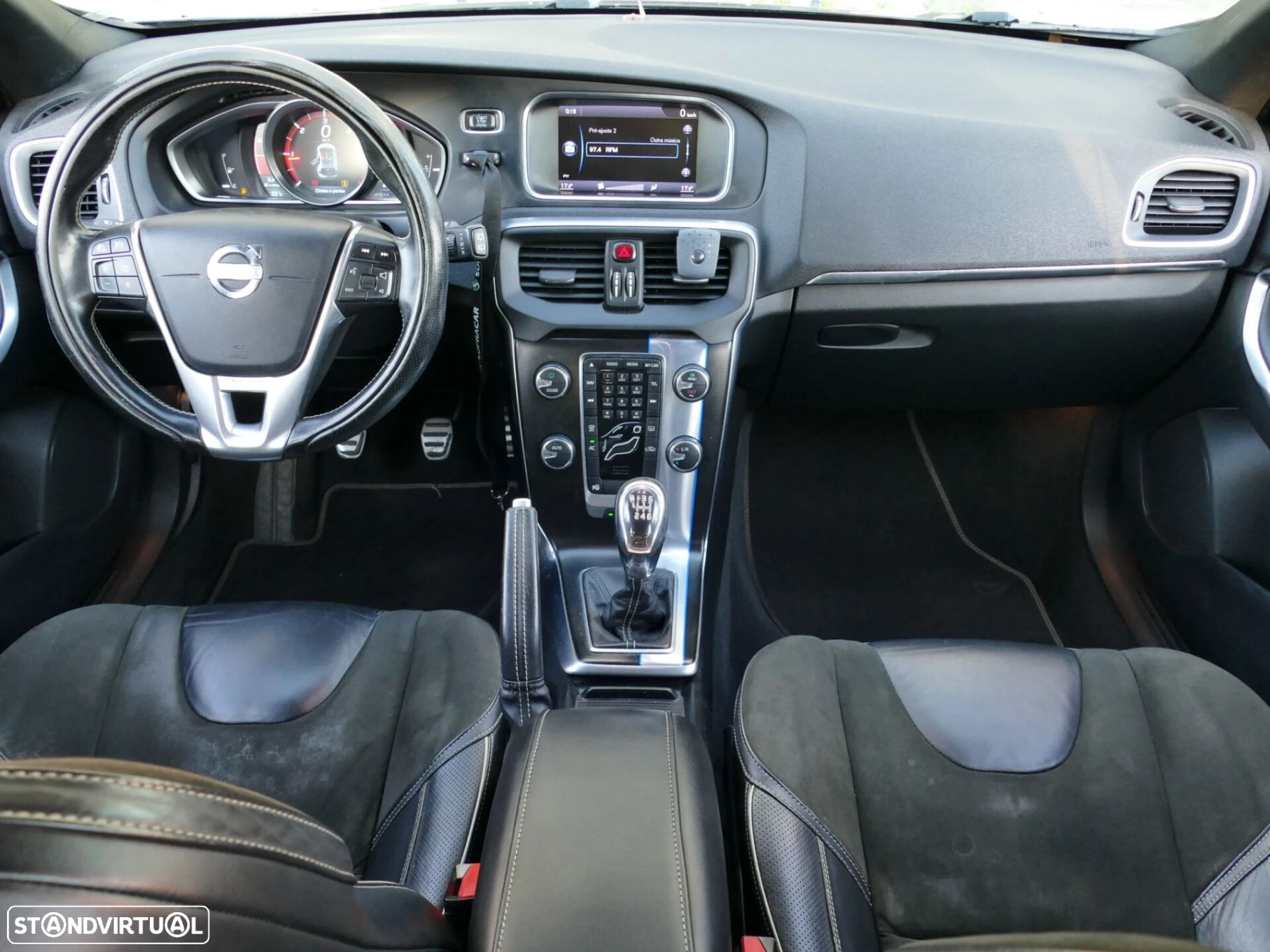 Volvo V40 2.0 D2 R-Design Momentum - 36