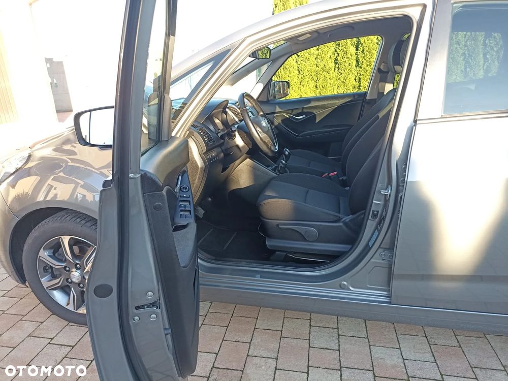 Hyundai ix20 1.6 BlueDrive Comfort - 9