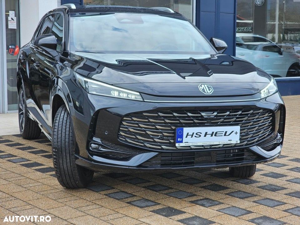 MG HS Luxury - 2