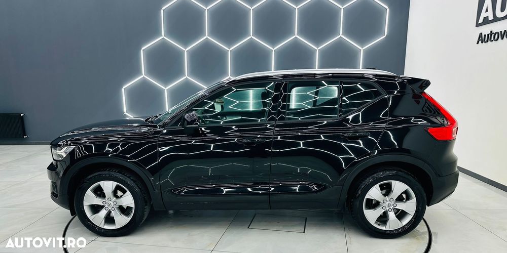 Volvo XC 40 T3 Geartronic Momentum Pro - 33