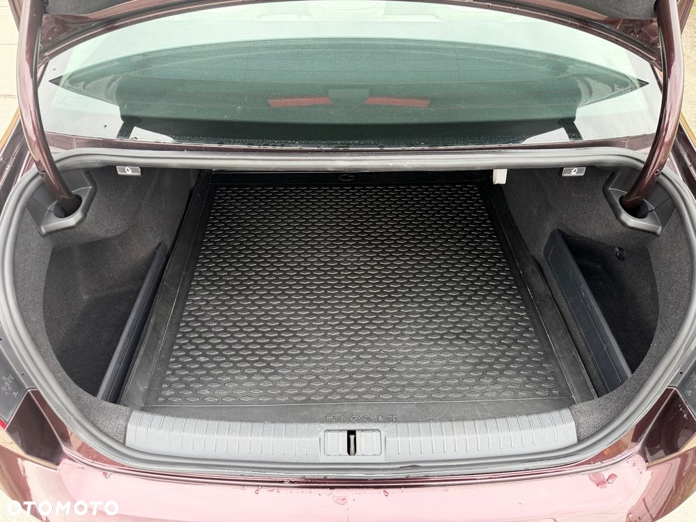 Volkswagen Passat 2.0 TDI BMT Highline DSG7 - 27