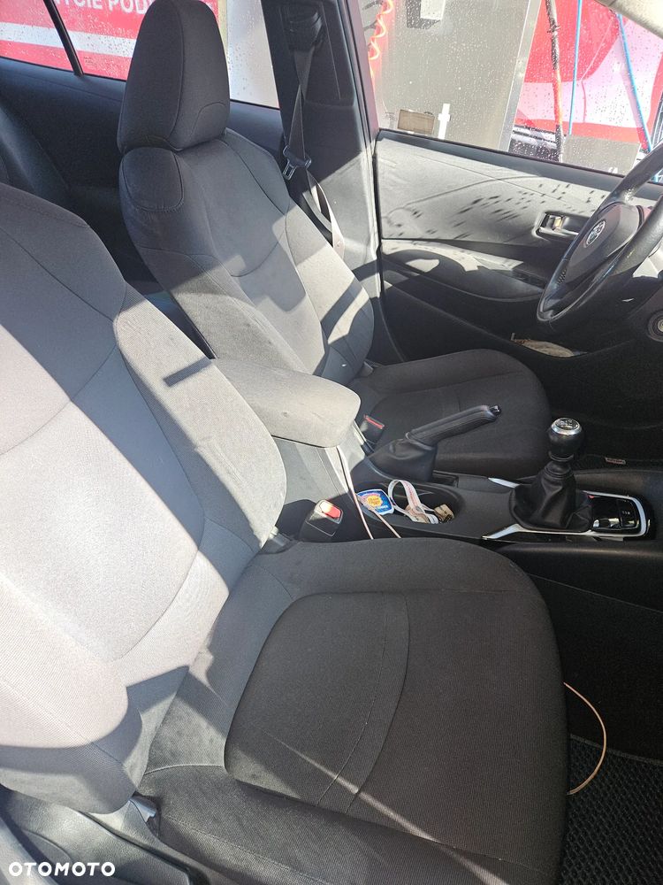 Toyota Corolla 1.6 Active - 19